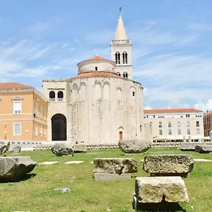 apartment-martina-zadar-23000-2.hotelinzadar.com/